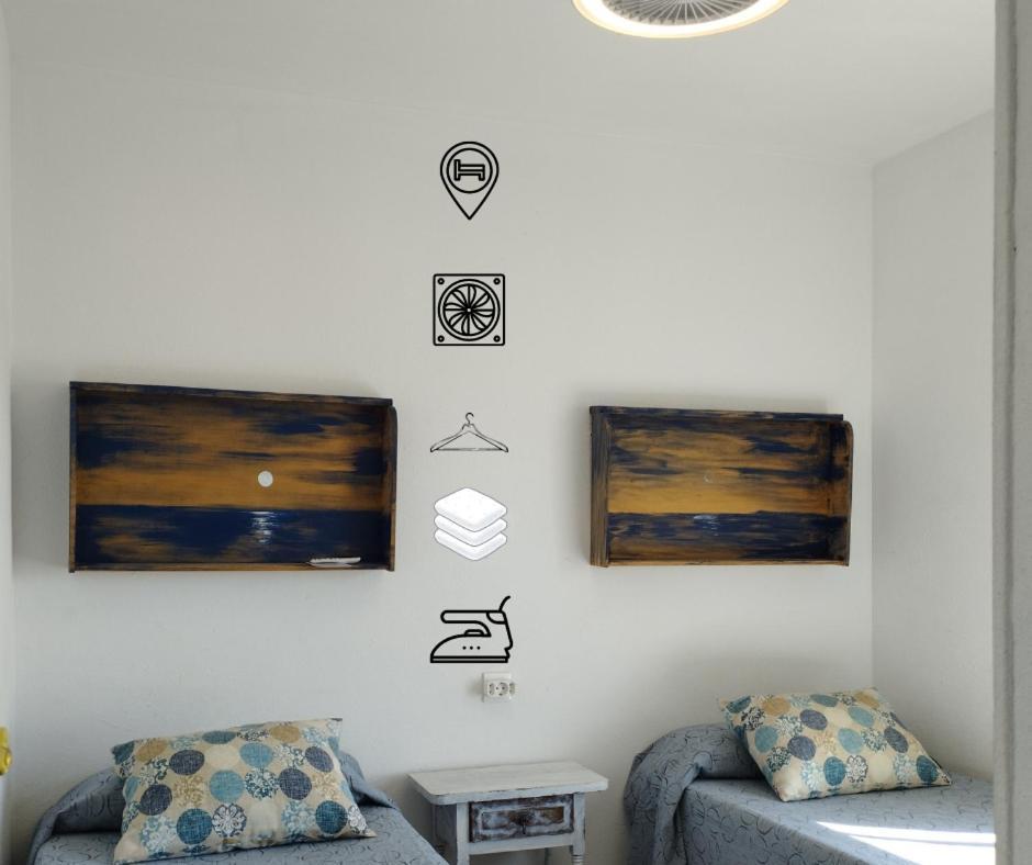 Grandpa Beach House Alicante Bagian luar foto