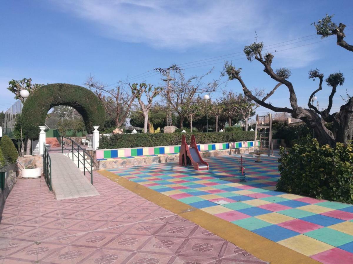 Grandpa Beach House Alicante Bagian luar foto