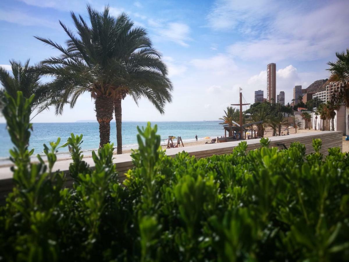Grandpa Beach House Alicante Bagian luar foto