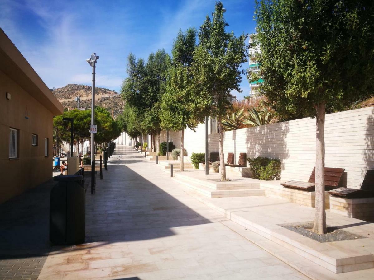 Grandpa Beach House Alicante Bagian luar foto
